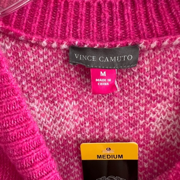 NWT Vince Camuto Pink Heart Sweater Size Medium - Picture 3 of 6